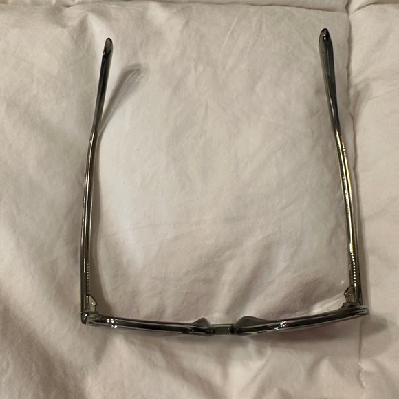 Quay On The Fly Sunglasses - New - Picture 4 of 8